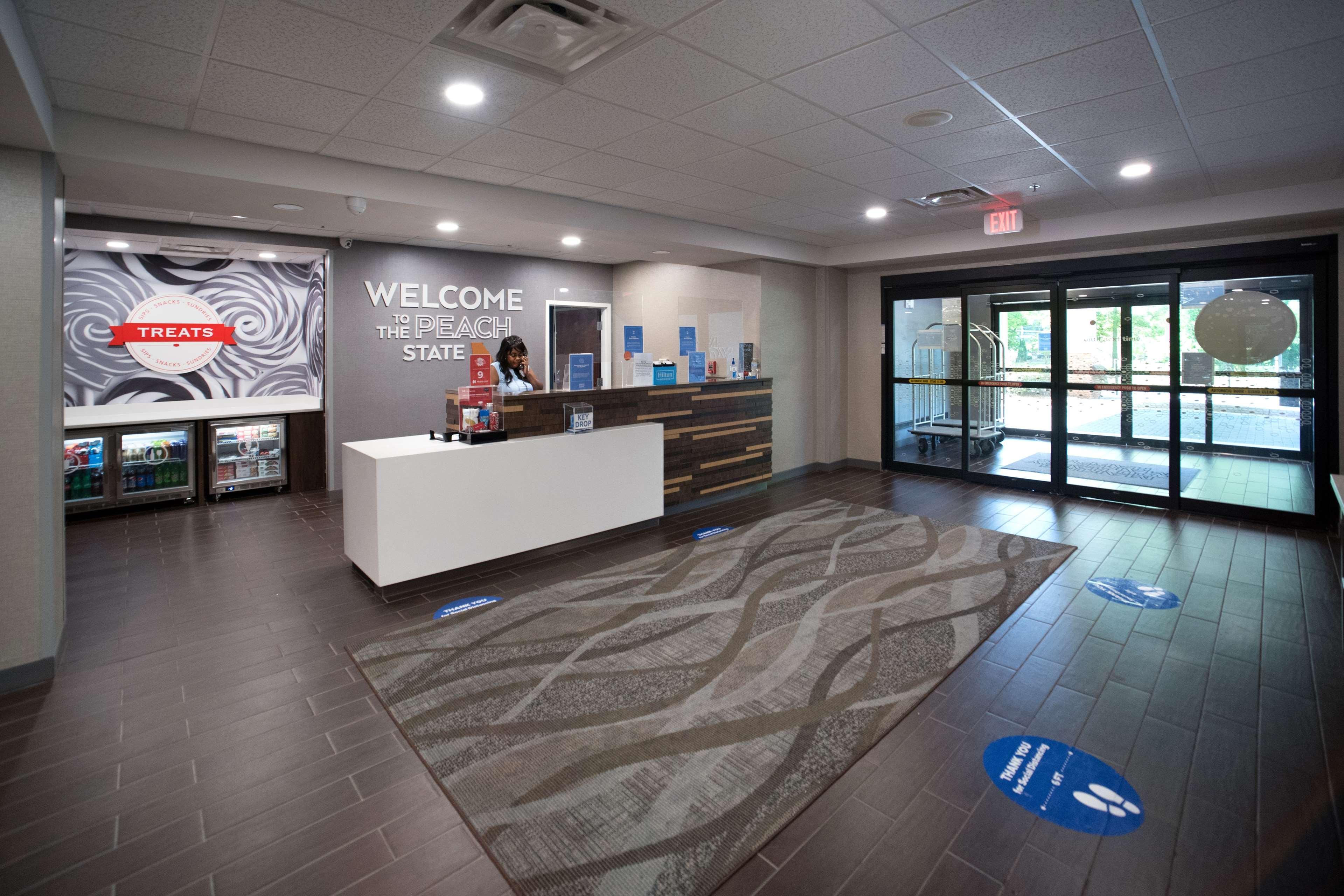 Hampton Inn Fayetteville Exterior photo
