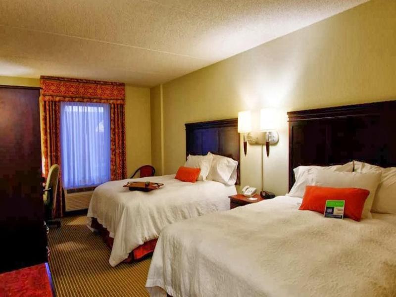 Hampton Inn Fayetteville Exterior photo