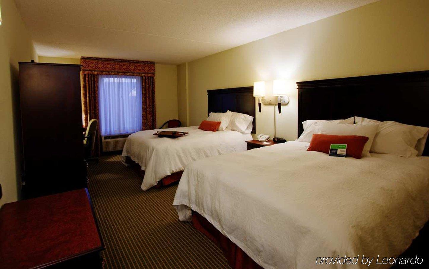 Hampton Inn Fayetteville Room photo