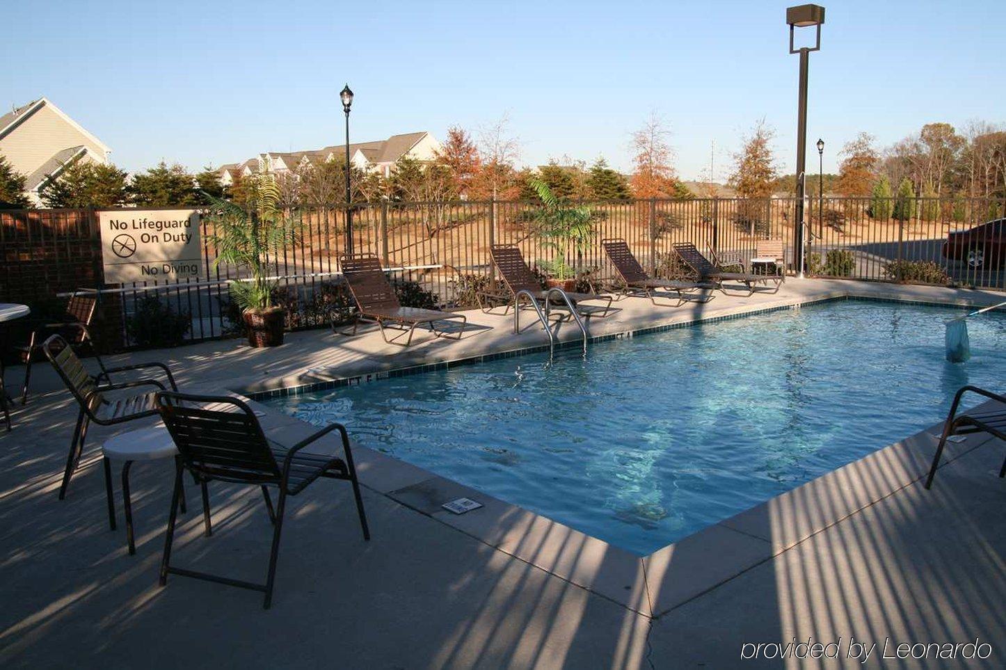 Hampton Inn Fayetteville Facilities photo