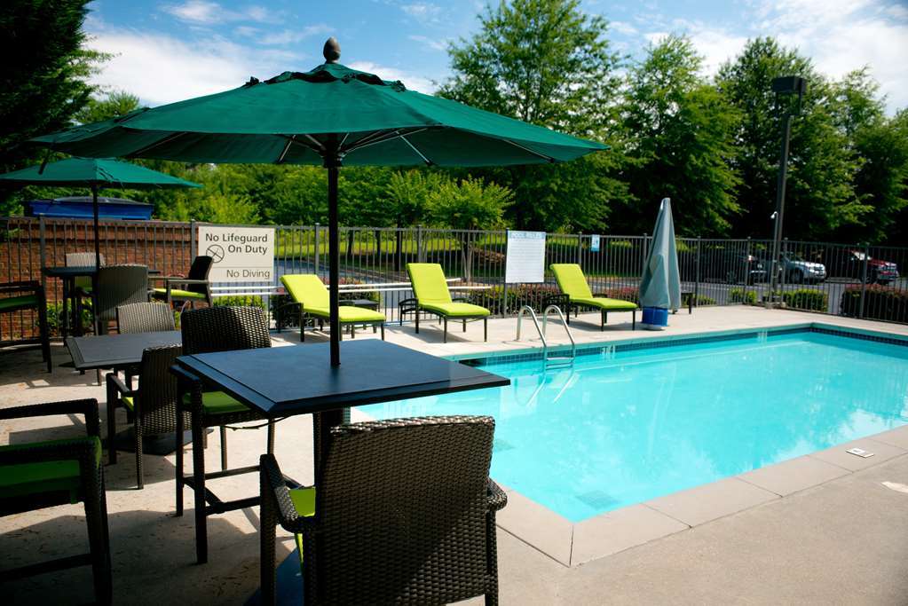 Hampton Inn Fayetteville Facilities photo