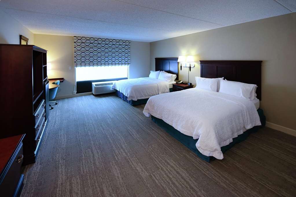 Hampton Inn Fayetteville Room photo